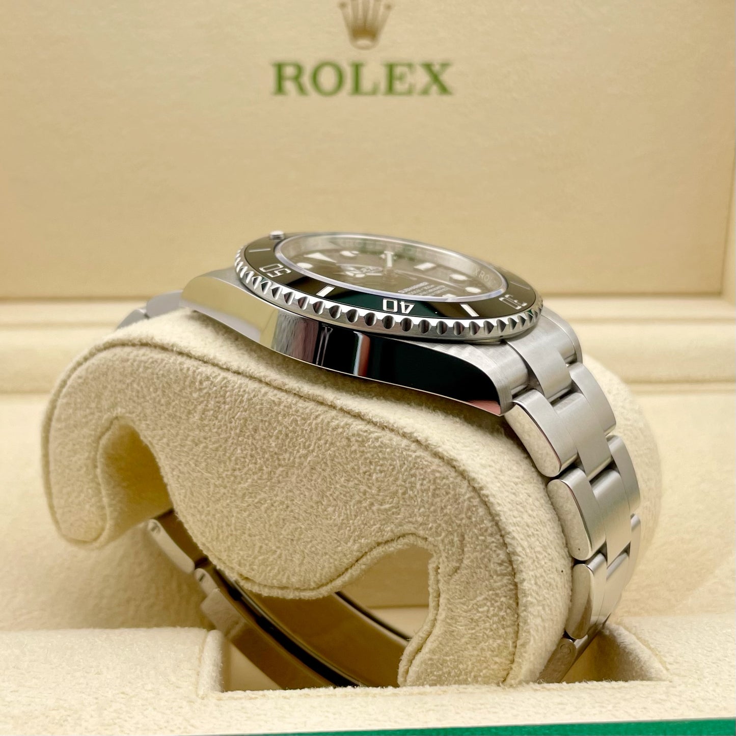 Rolex Submariner - 124060