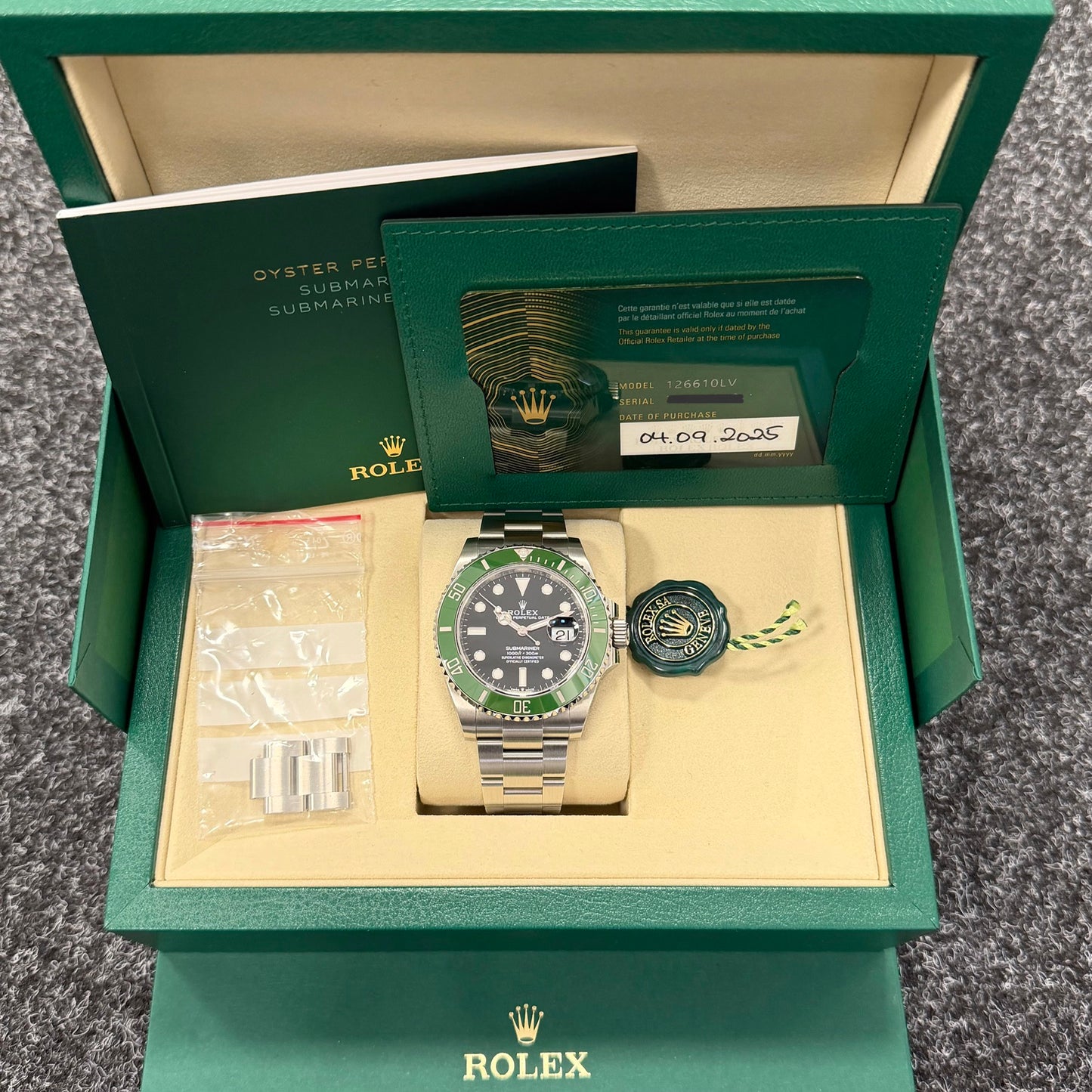 Rolex Submariner Date - 126610LV