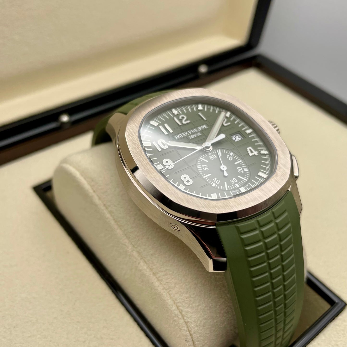Patek Philippe Aquanaut - 5968G-010