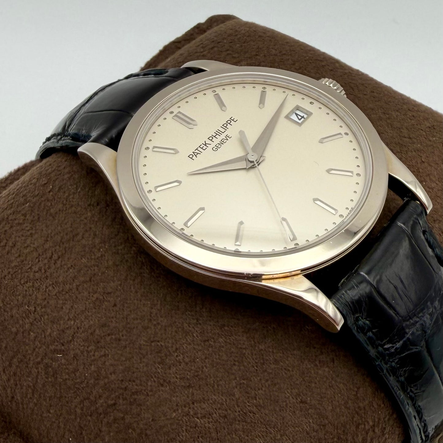 Patek Philippe Calatrava - 5296G-010