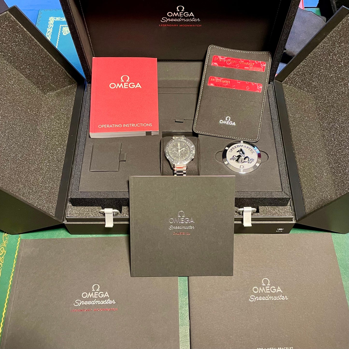 Omega Speedmaster „Ed White“ - 311.30.40.30.01.001