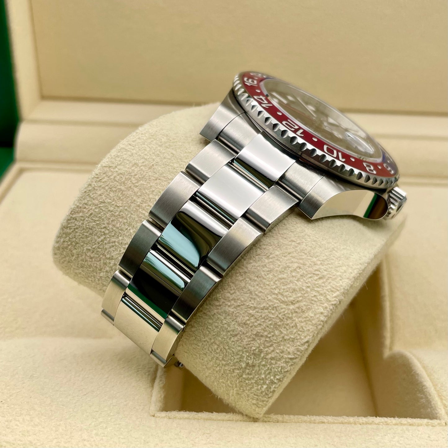 Rolex GMT-Master II - 126710BLRO