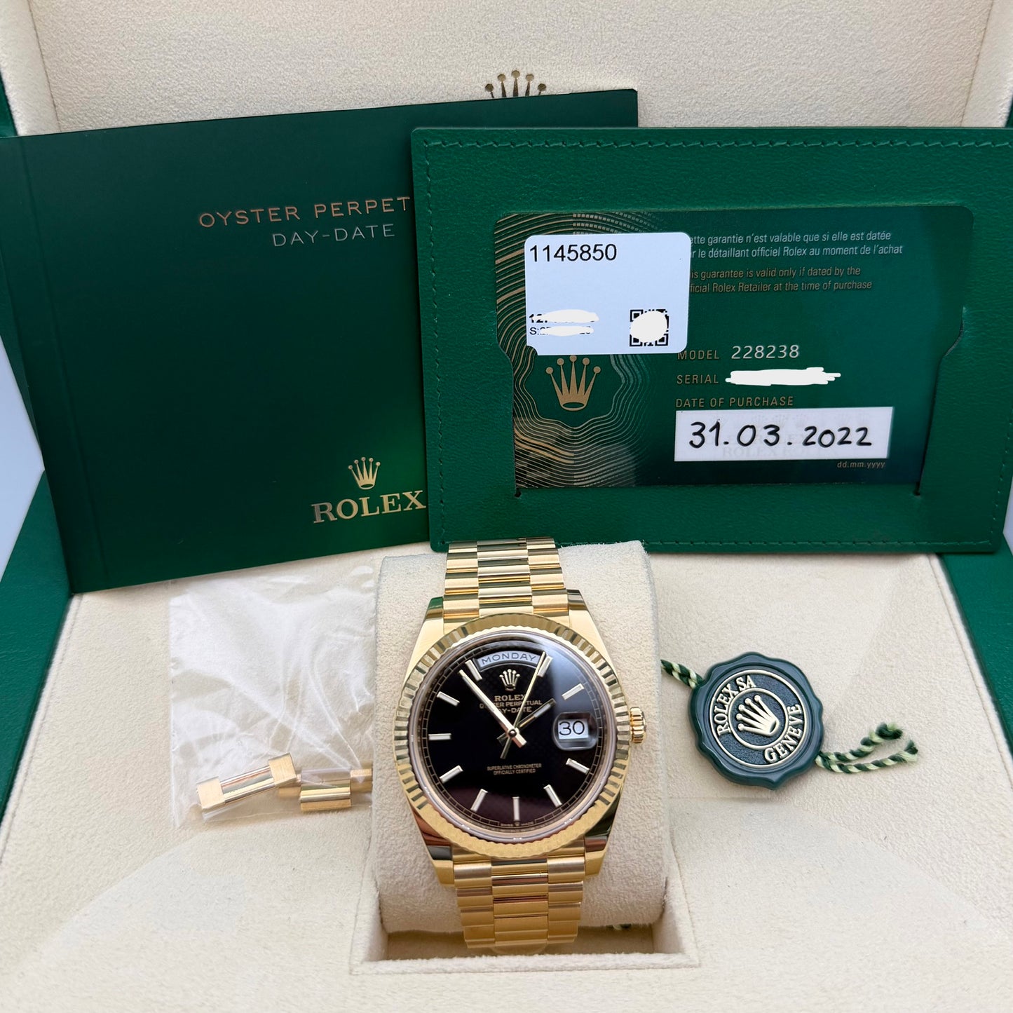 Rolex Day-Date 40 - 228238