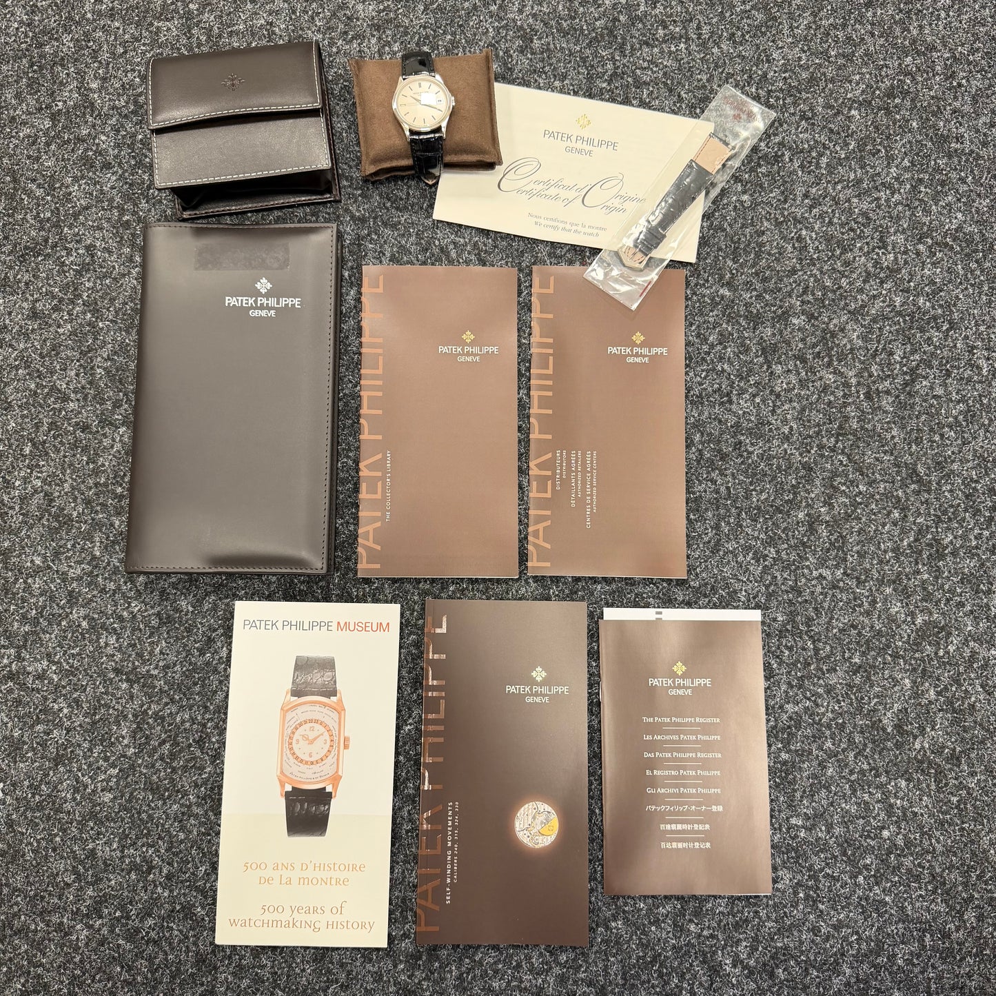 Patek Philippe Calatrava - 5296G-010