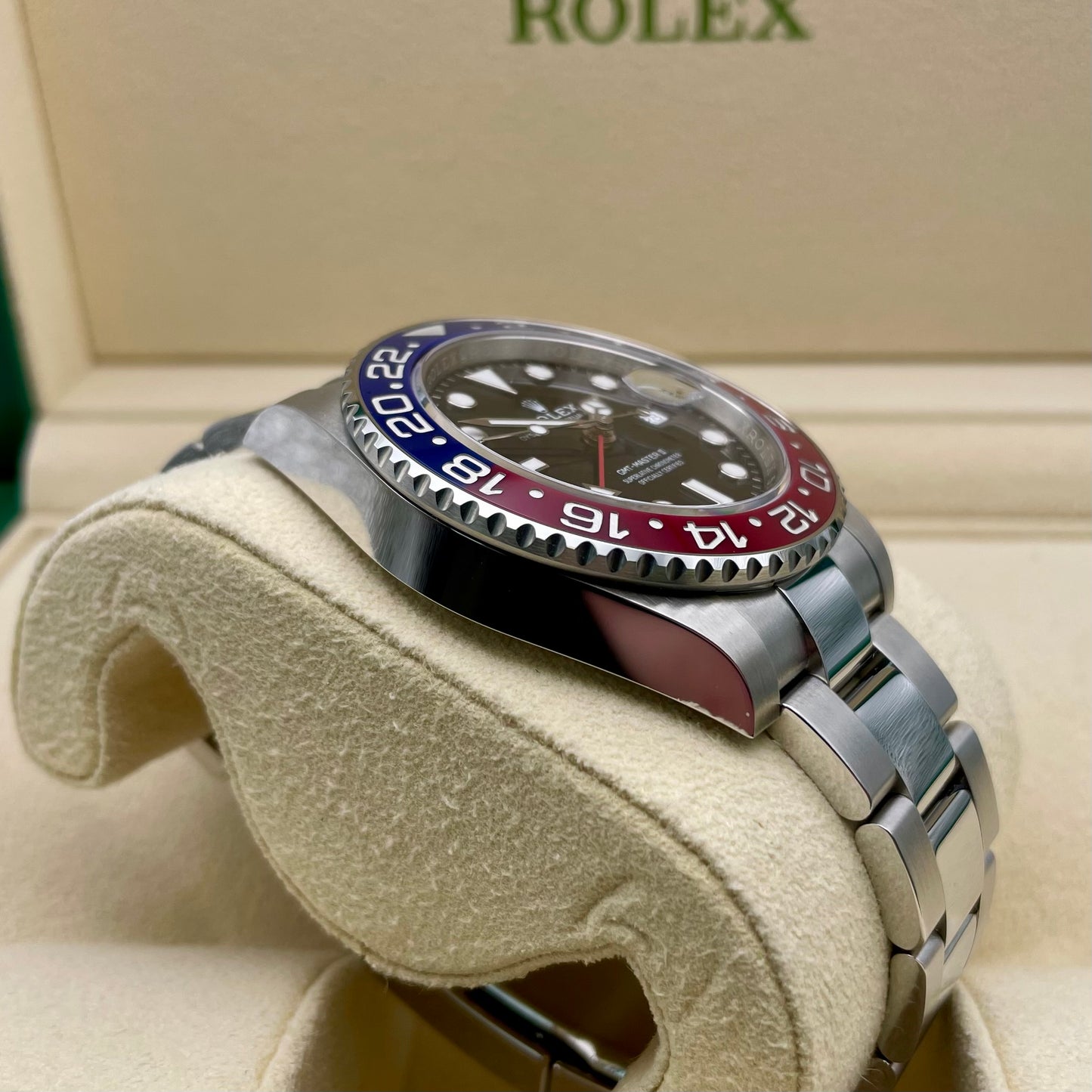 Rolex GMT-Master II - 126710BLRO