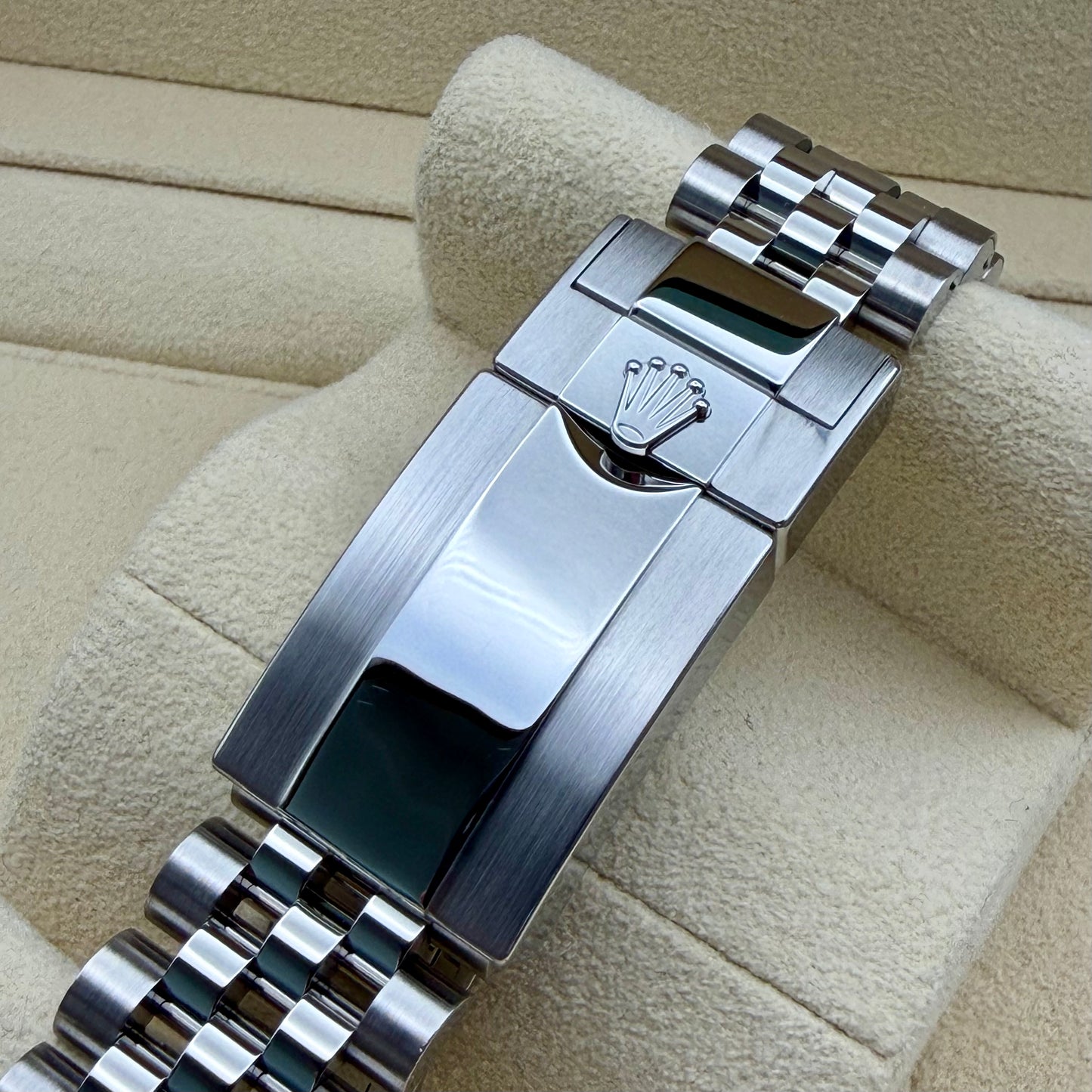 Rolex GMT-Master II “Pepsi” - 126710BLRO