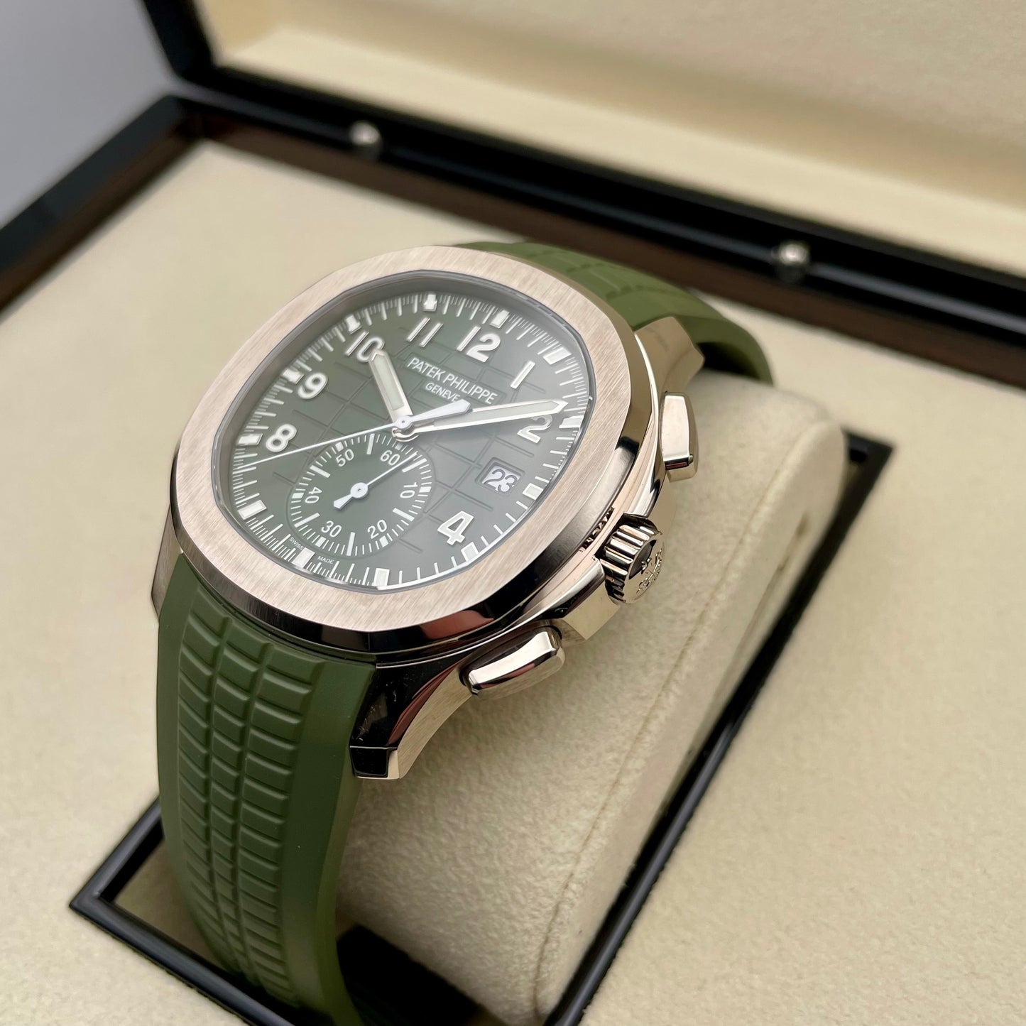 Patek Philippe Aquanaut - 5968G-010