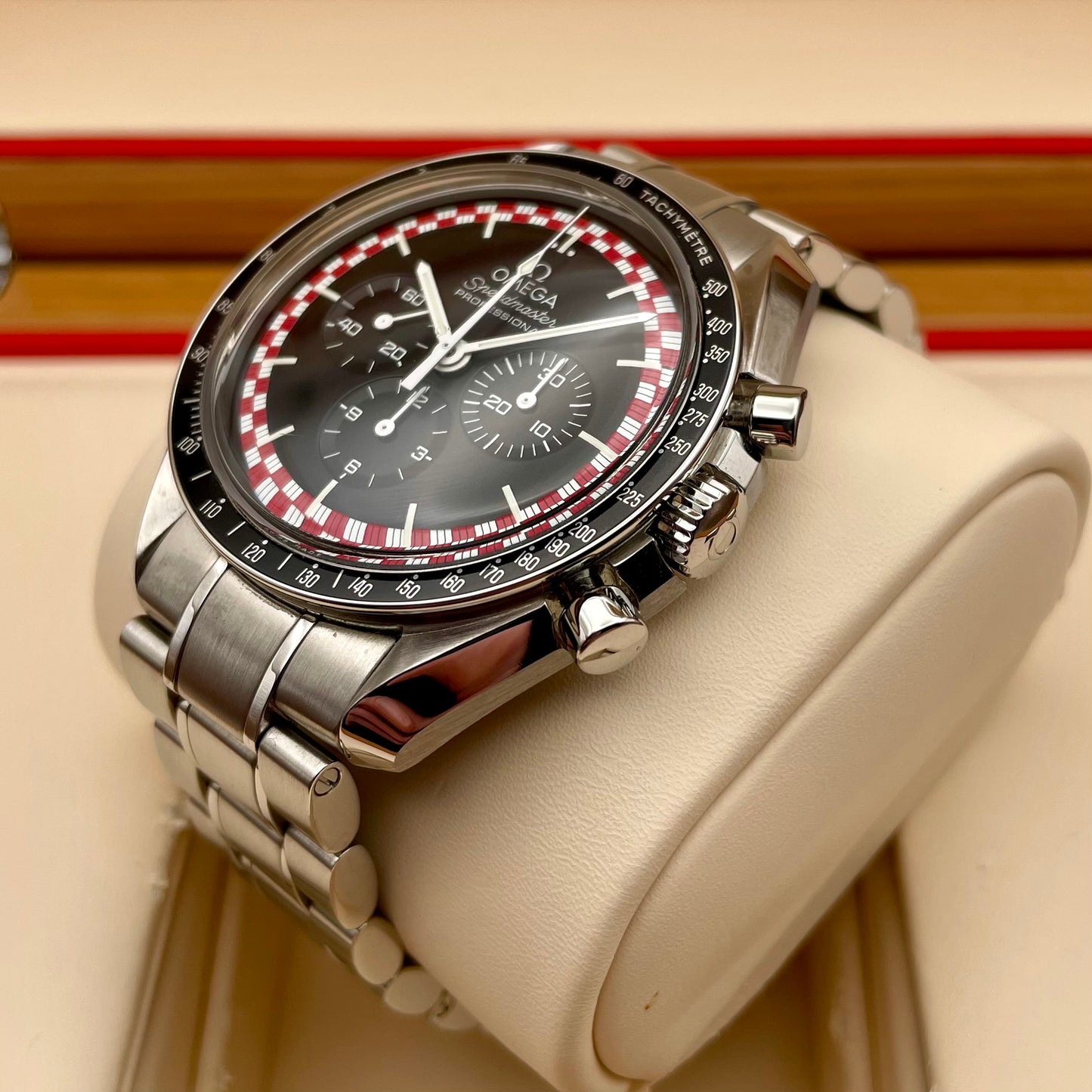 Omega Speedmaster Professional Moonwatch „TinTin“ - 311.30.42.30.01.004